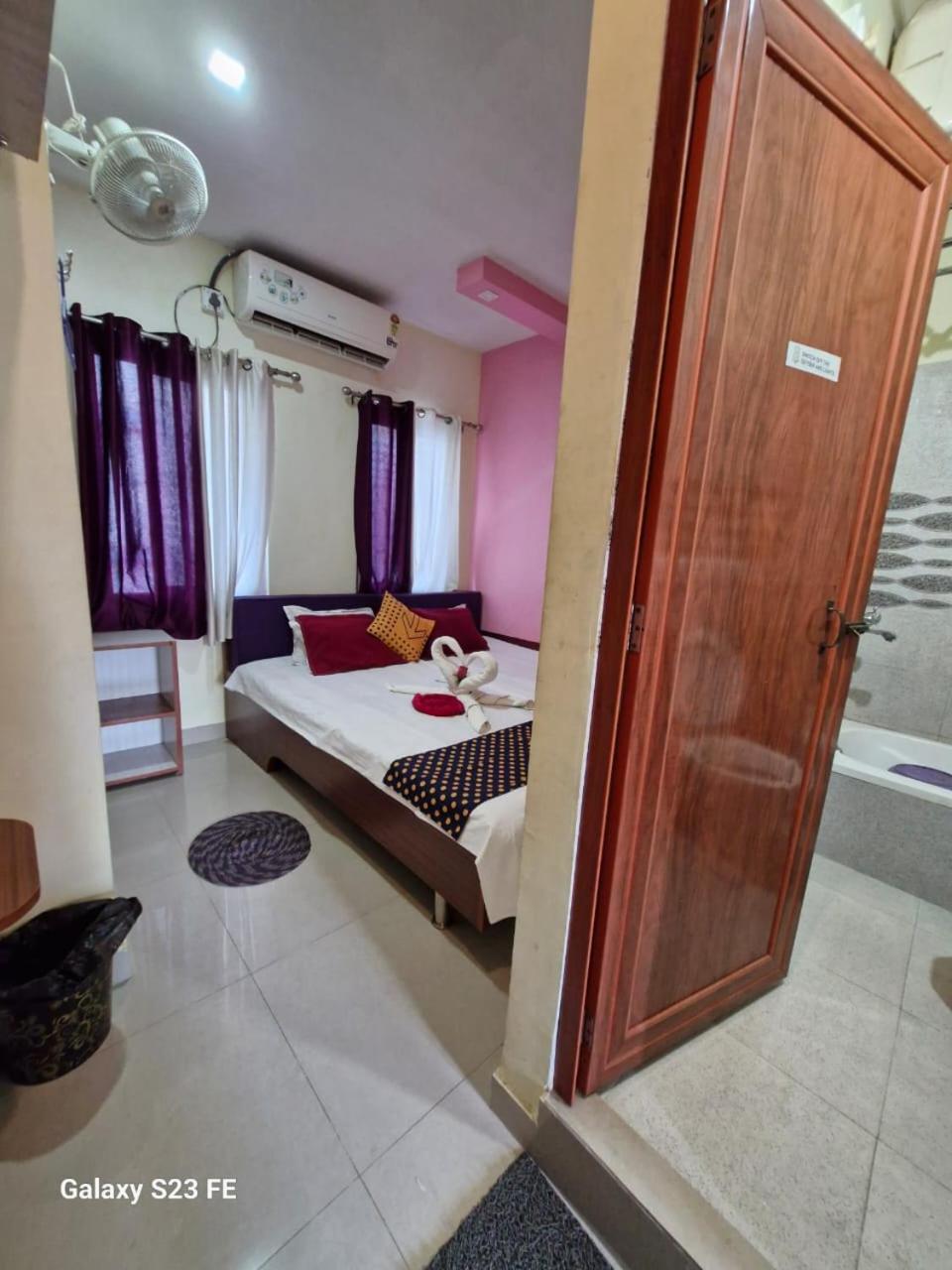 Faith Hotel Sziliguri Kültér fotó