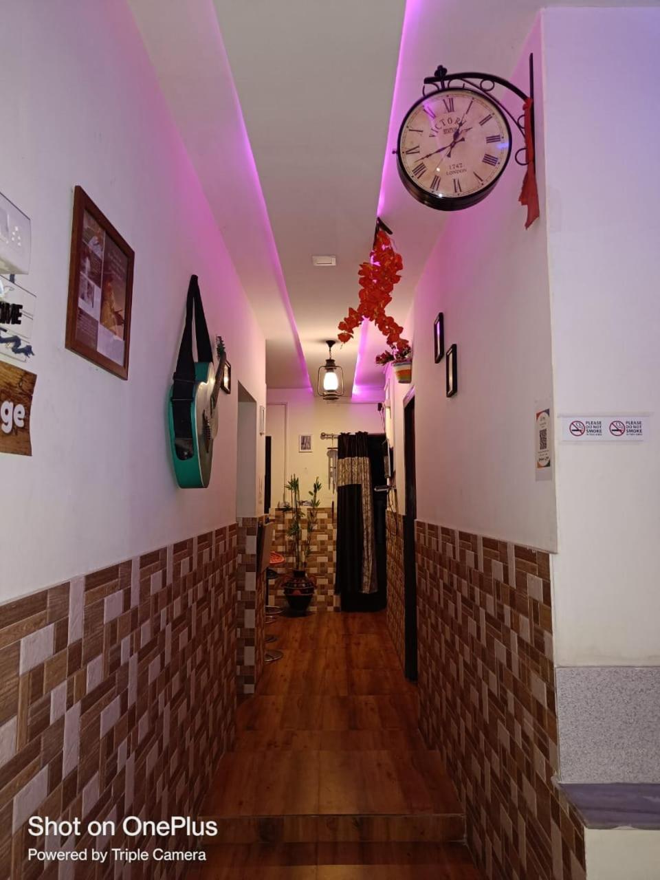 Faith Hotel Sziliguri Kültér fotó