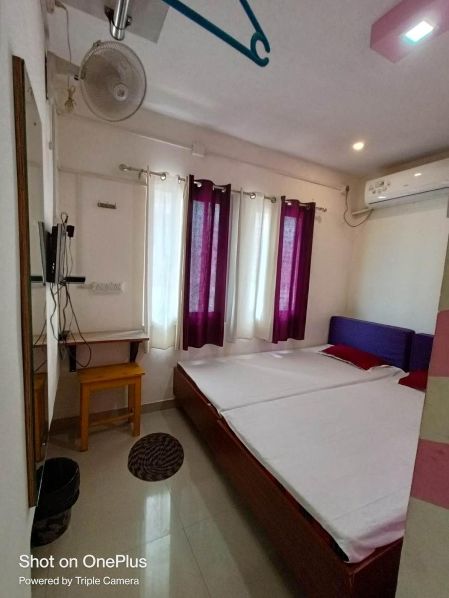 Faith Hotel Sziliguri Kültér fotó