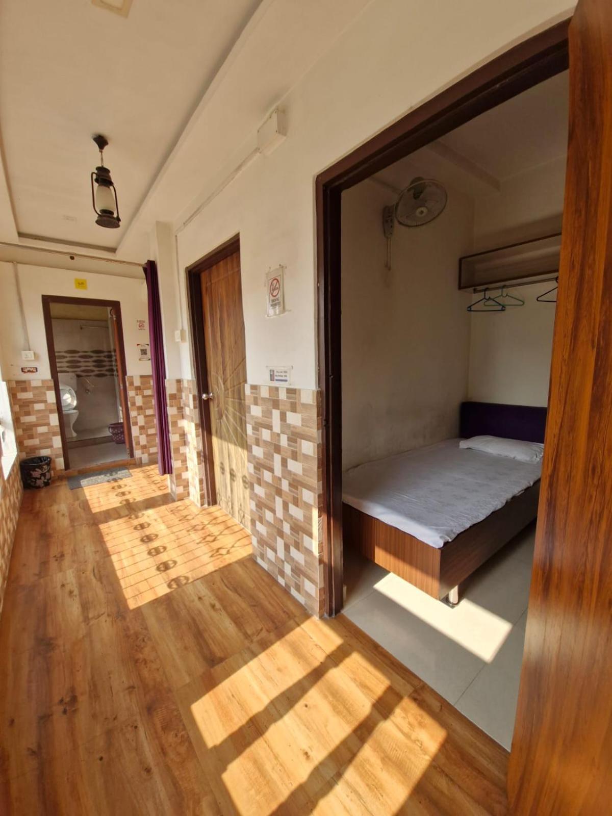 Faith Hotel Sziliguri Kültér fotó
